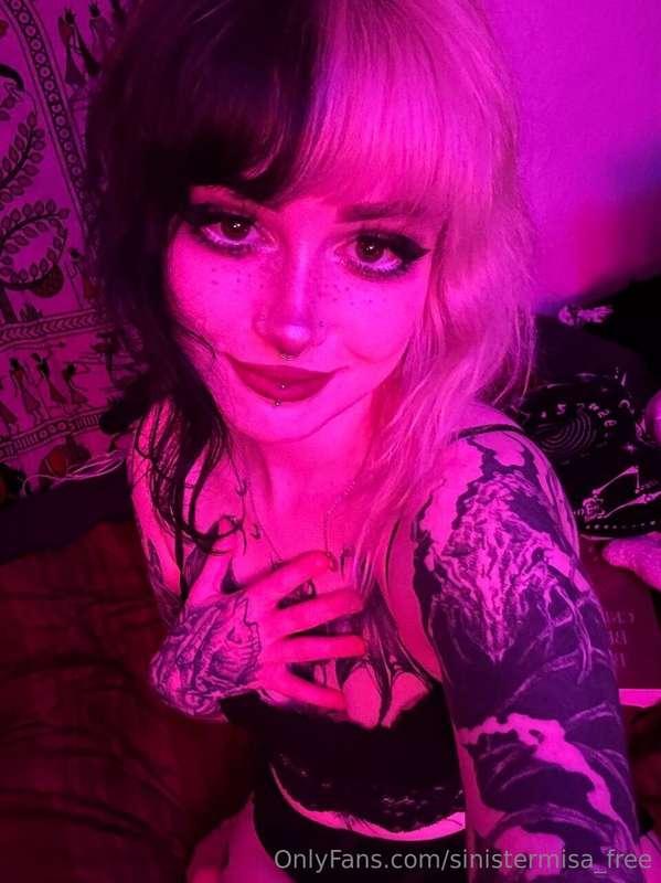 my smile might seem innocent, but my desires are not 😏