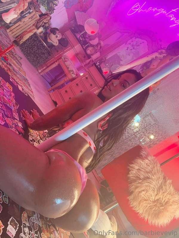 A moment of pure temptation. 🔥❤️‍🔥 Check your DMs!