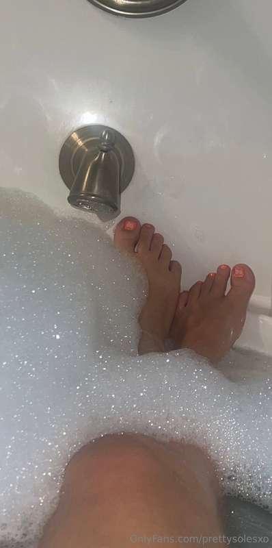 🛁🦶🏼