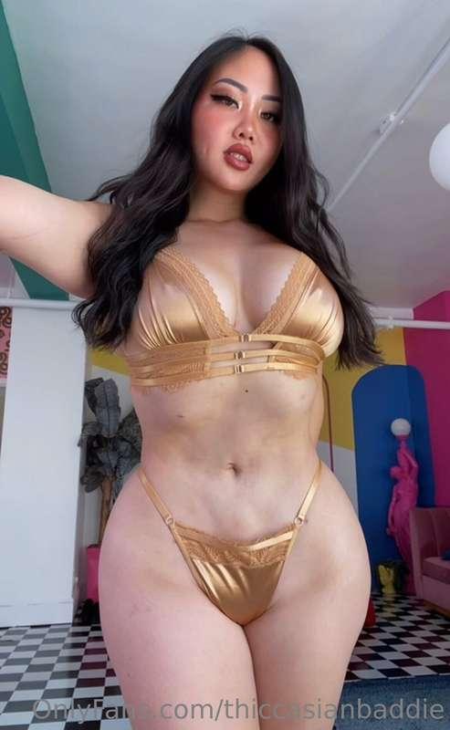 Dripping in gold, laced in desire—this isn’t just a look, it..