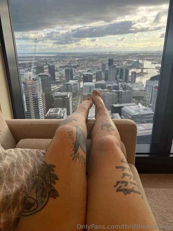 I cannot wait for @thrilllhouseee to eat my pussy 650ft in t..