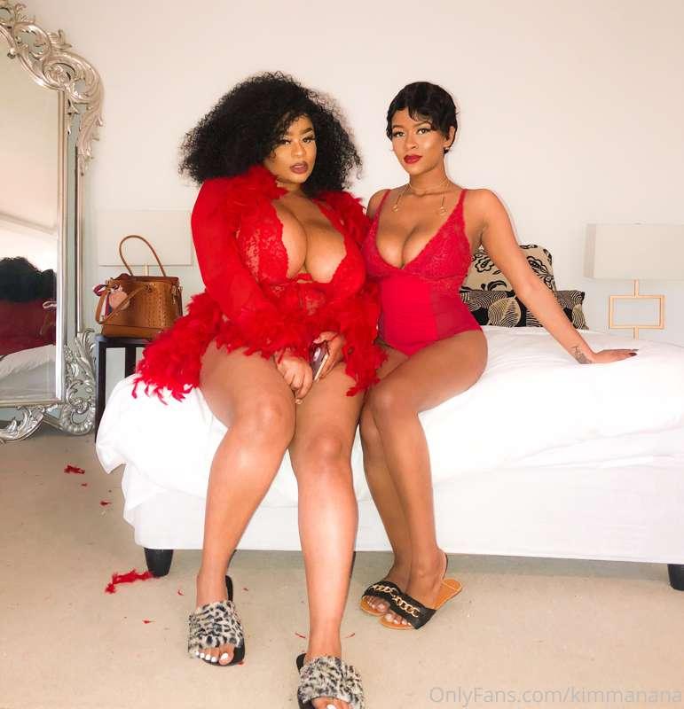 Hi babe.... wanna see the video of me and this sexy babe?