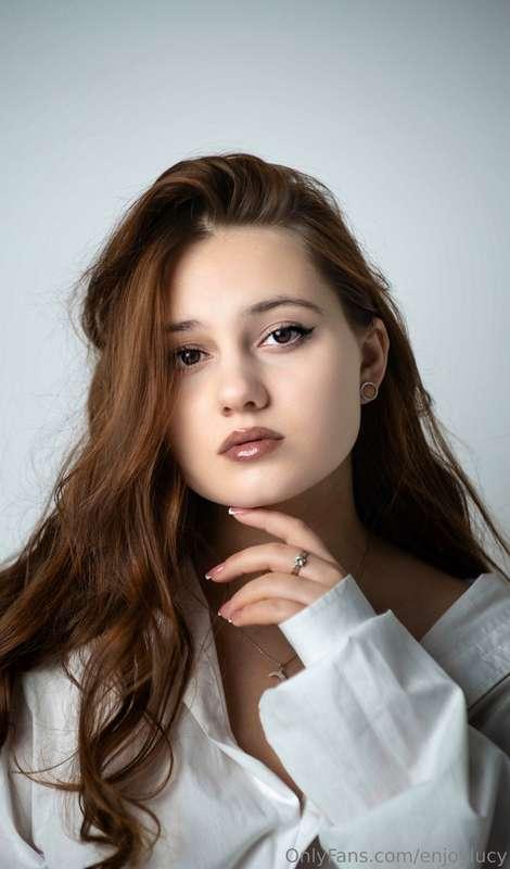 I want to share with you my photos from the photo shoot 🫰🏻 I..