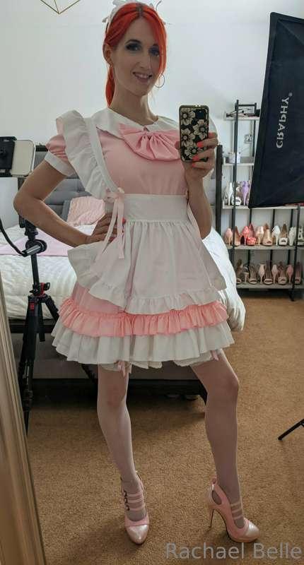 I'm being a naughty maid and decided to skip chores to have ..