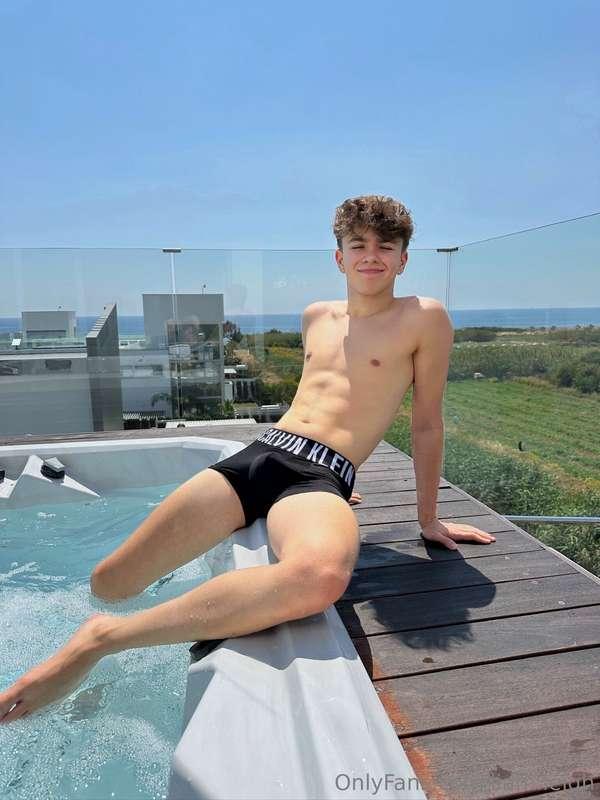 liam.leigh image #3