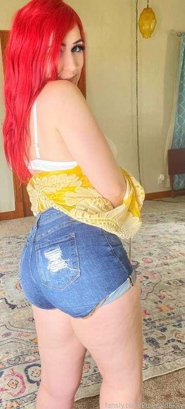 How hard do I really make you? Fr I wanna know 😍


#fyp #redhead #natural #thick #bigass