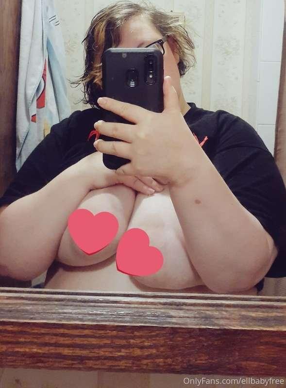 Shower pic 🥵