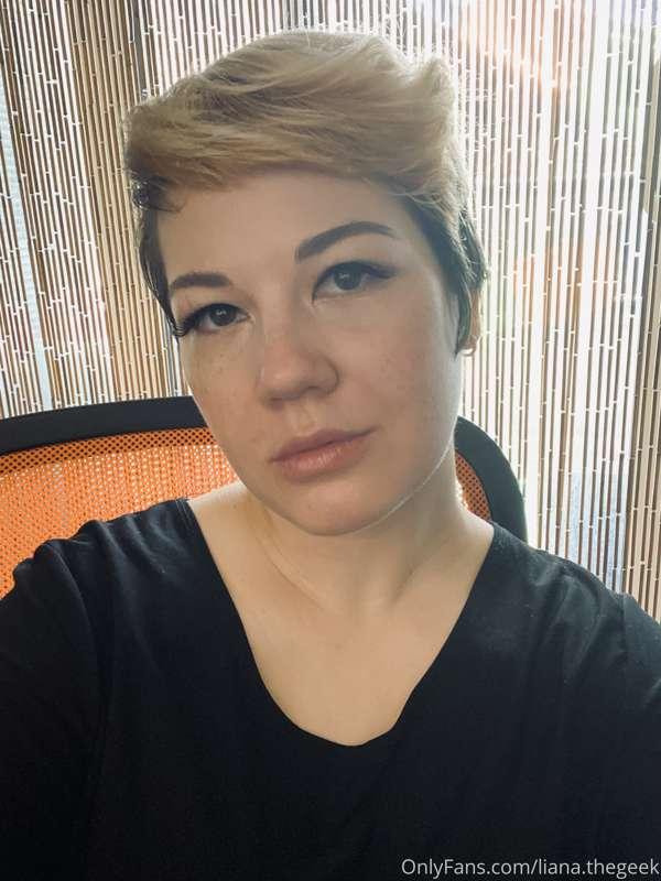 I couldn’t wait for a salon appointment, so I chopped it off..