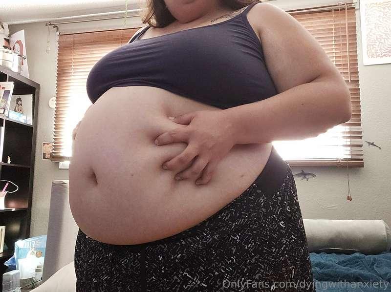 Firm and round vs jiggly and saggy :3