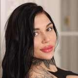 laura_hasmarr