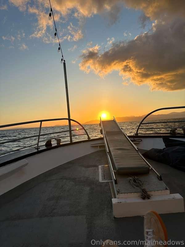 🌊🌞