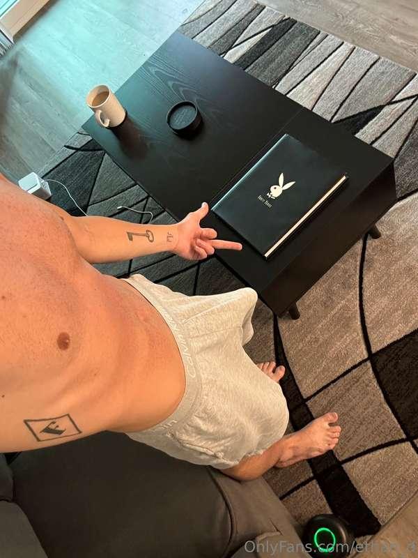 come get on your knees for me 🧎🏼‍♂️😩