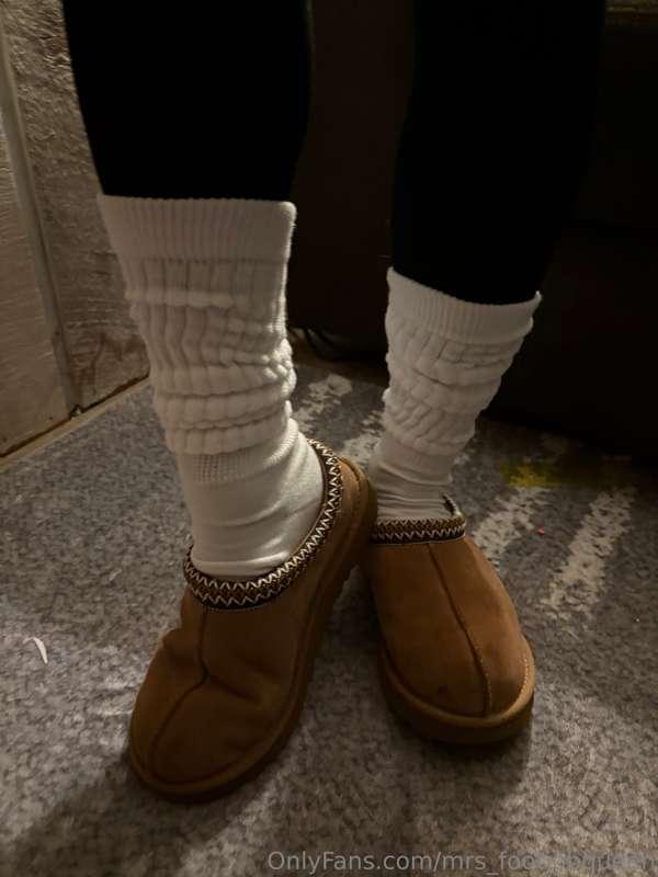 mrs_footjobqueen image #16