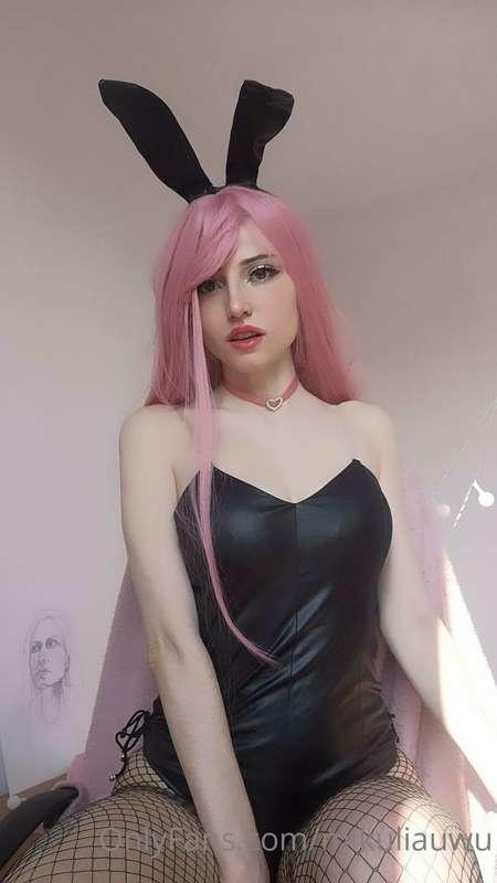 What do you think about my bunny, 𝒅𝒂𝒓𝒍𝒊𝒏𝒈~? 🥵
I love bunny c..