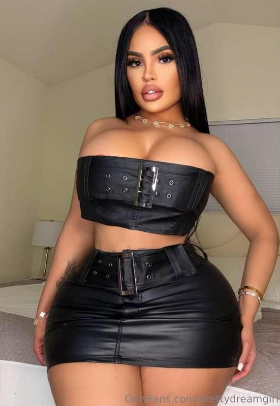 Do you prefer the chase or being chased? 😈😈