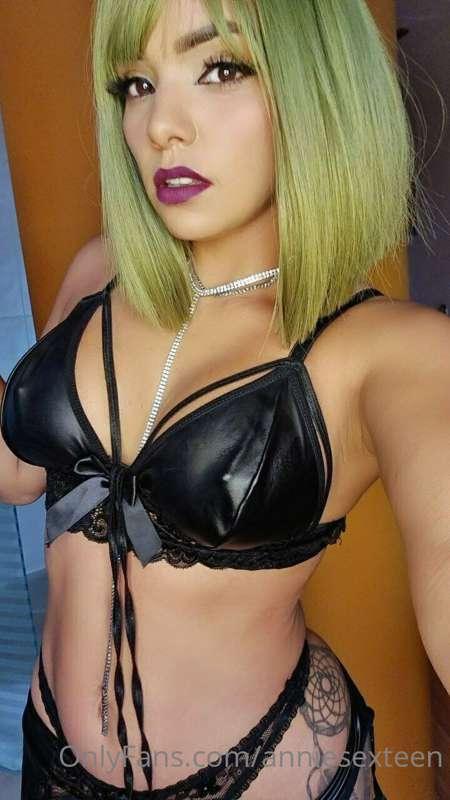 anniesexteen image #8