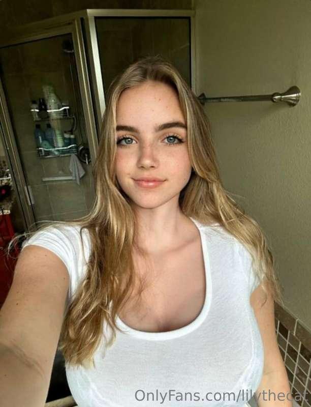 lilythecat image #0