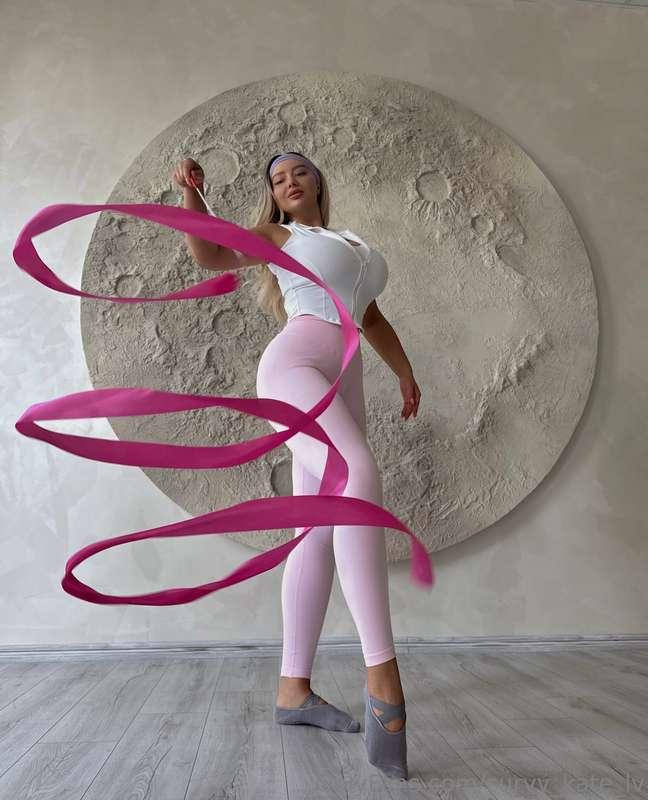 🎀 The magic of movement and grace... 🎀  Today I decided to s..
