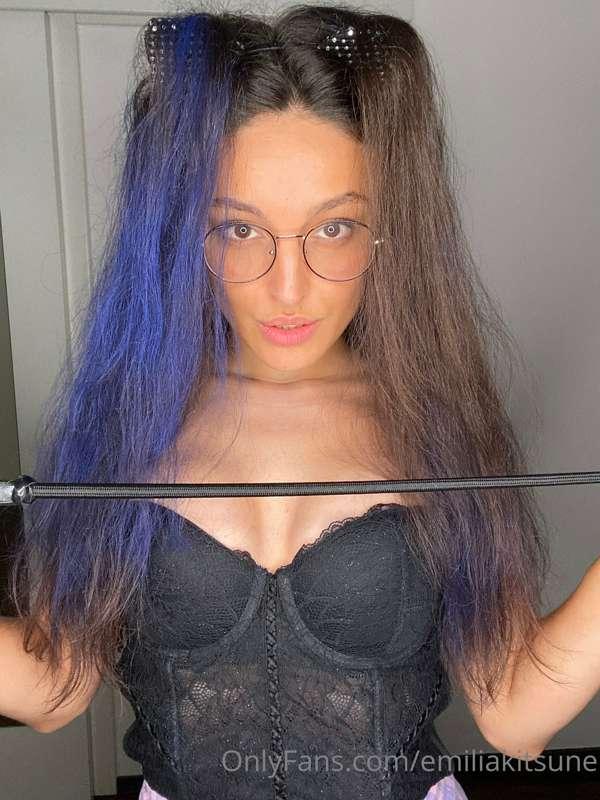 I’m here to serve you. What can I do for you? 💜