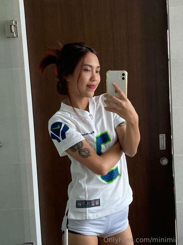Do you like sport girl? 🤔