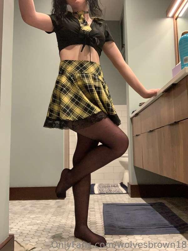 Trying on new lingerie! Take a peek 😘