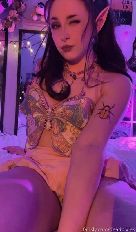 a real life pixie being slutty on the internet 😋💕


(more BG coming very soon, my bf will be here over the weekend &amp; we'll film some stuff😝) 
#fyp #cosplay #lingerie #kawaii #cute #tits #boobs #petite #hairy #hairypussy #lewd #lewds #curvy #brunette
