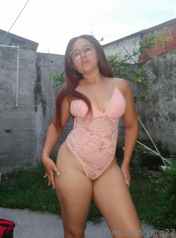 happy happy start to saturday 🇨🇴🌤️ it's a lovely day 💃 does ..