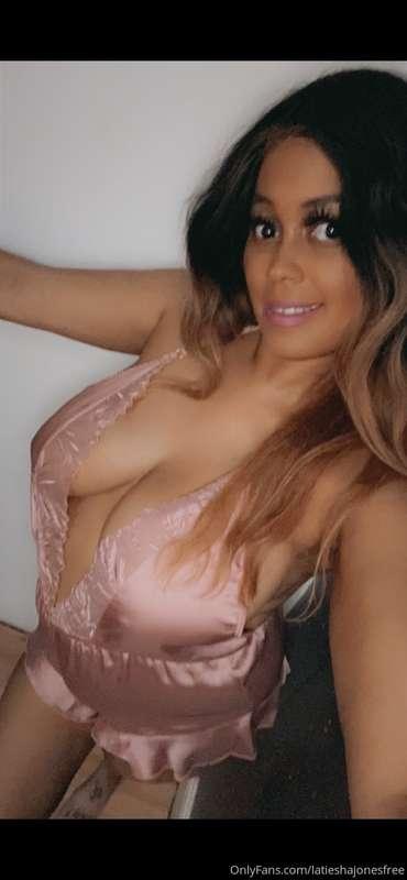 https://onlyfans.com/foreverholiday 
😍😍😍 don’t miss