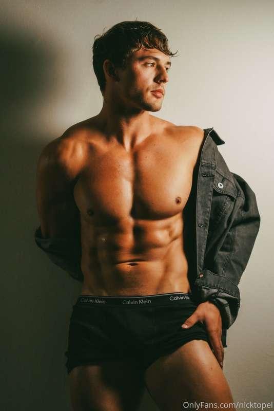 First preview from my shoot with @northsanvicente in LA. Mor..