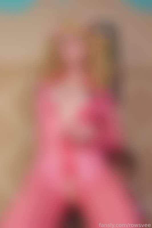 rowsvee image #0