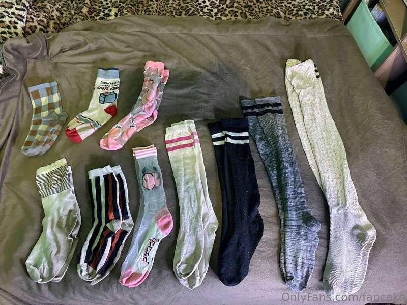 Doing a little ***worn sock clean out sale!*** The ones on t..