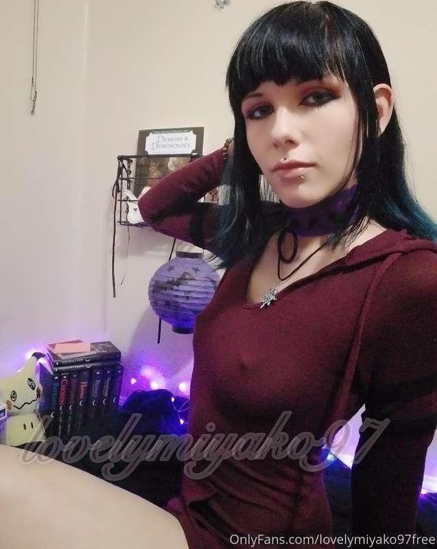 Horror movies and chill? 🖤