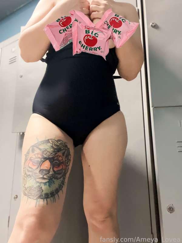 Do you like to swim in the pool?

#chubby #curvy #redhead #belly #tummy #tits #ass #bigass #tattooed #slutty