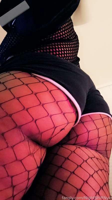 DM