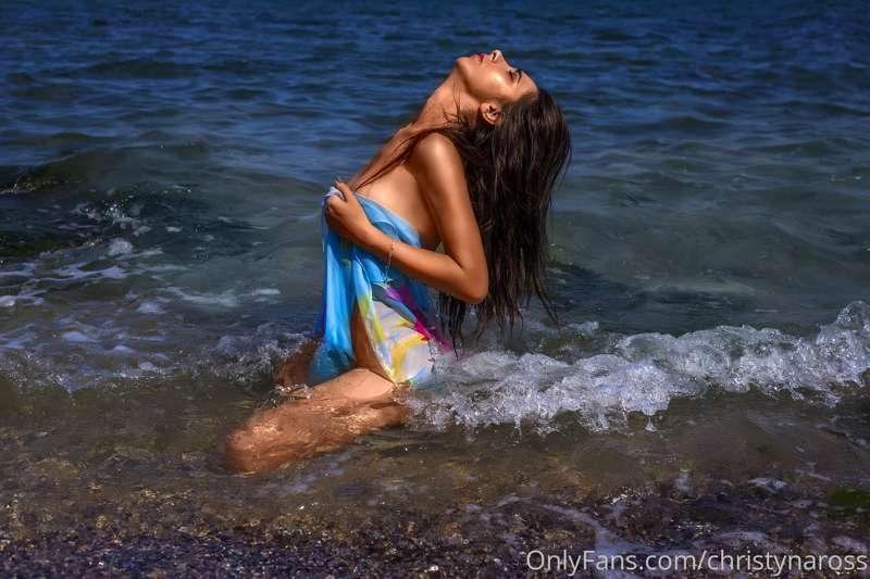 Cold water on this very hot body - picture you and me togeth..