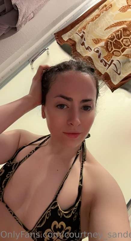 Unlock for a sexy treat 👅