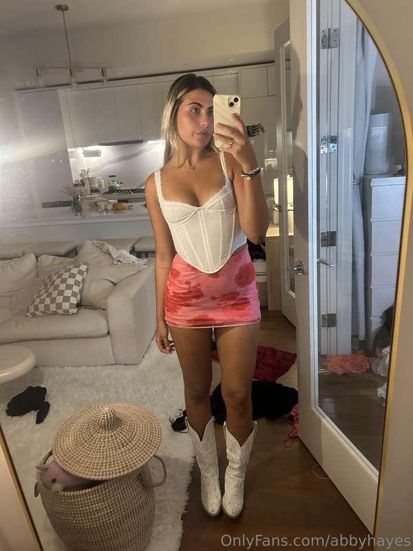 do i give out cowgirl vibes? 🤠
