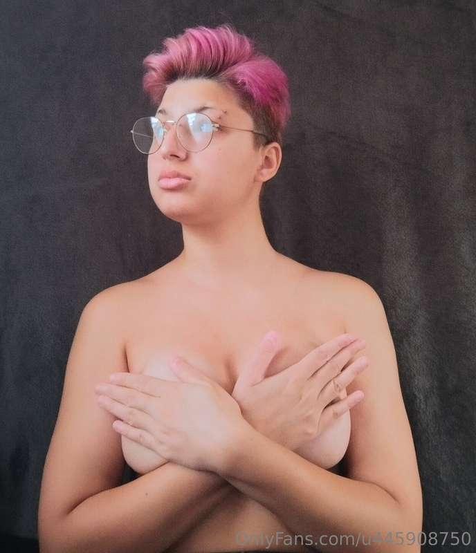 New photos💕Hah, now my dream is for you to write "I love you..