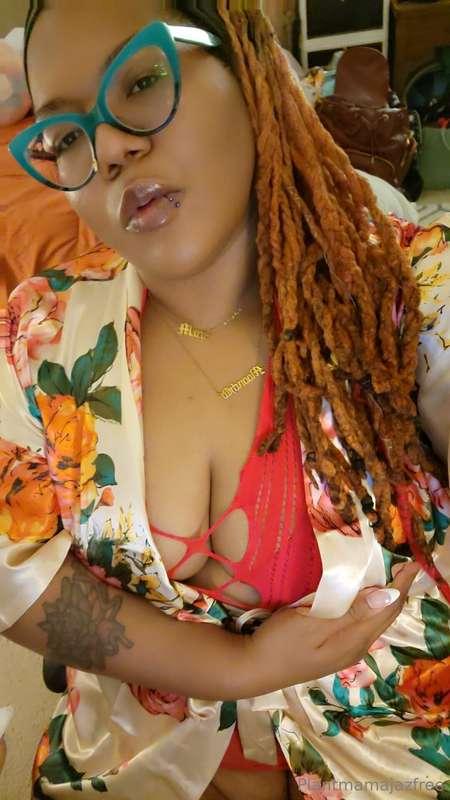 My pussy needs to be warmed up by ur cock 😼🍌tip $25 and ill ..