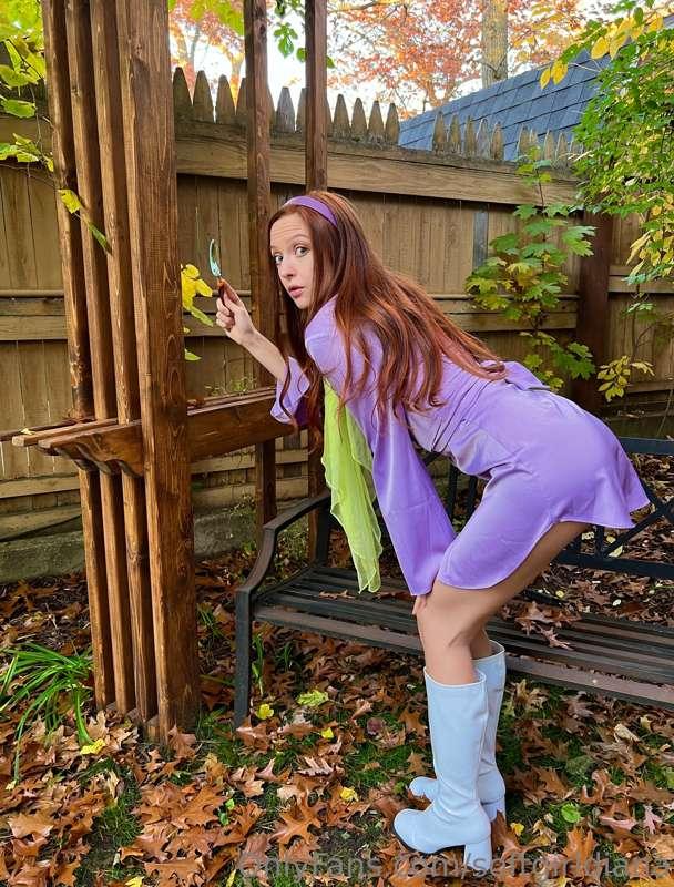 Bonus pic from last Halloween’s Daphne pics!