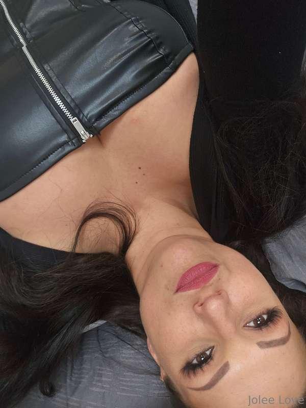 Why don't you lie down with me for a while? 😋
