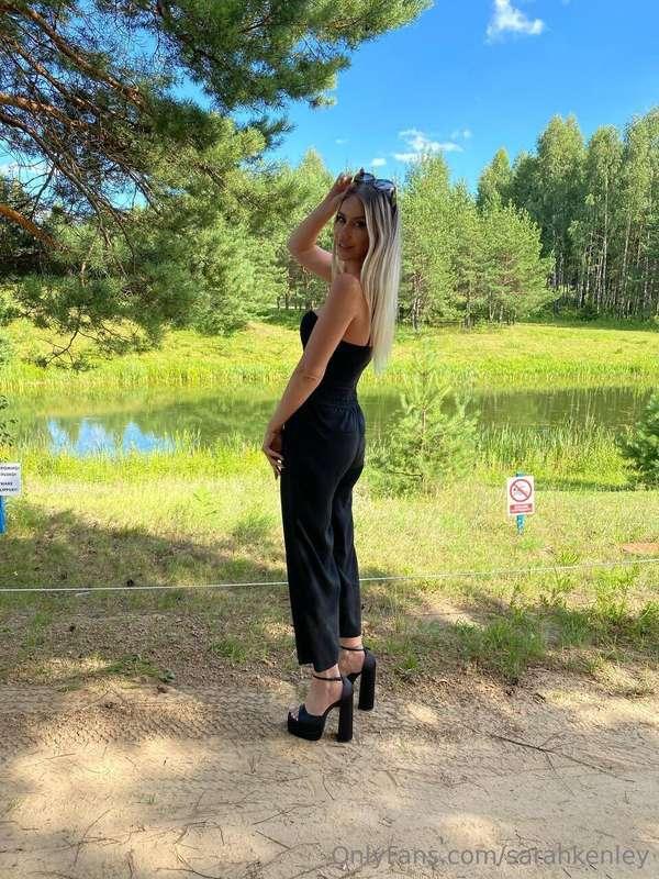 I love golf, and I love high sexy heels. What does that mean..