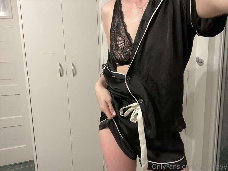 Want to come take off my silky pjs 🫣