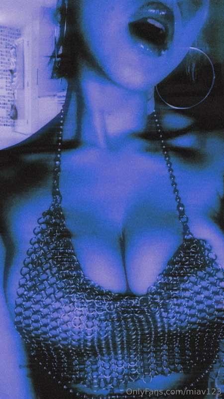 Had a little fun staying in and getting freaky by myself yes..