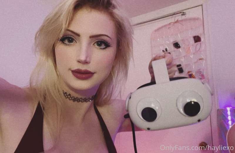 QueenHayliexo on twitch