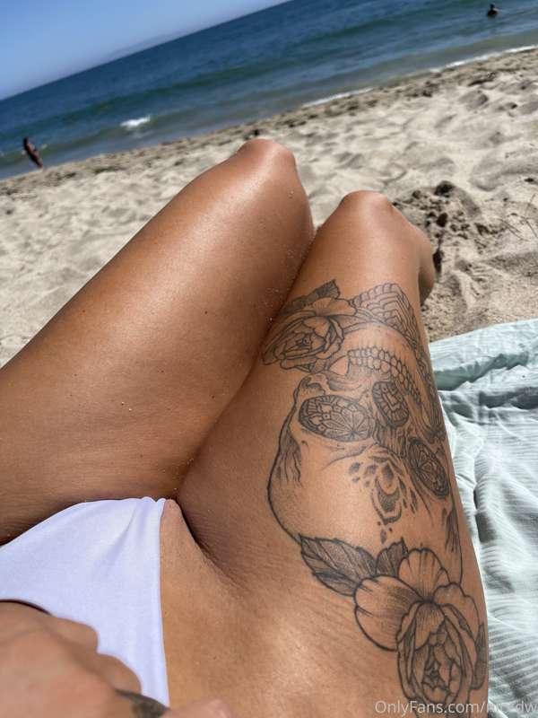Beach time ☀️ What are you doing today?