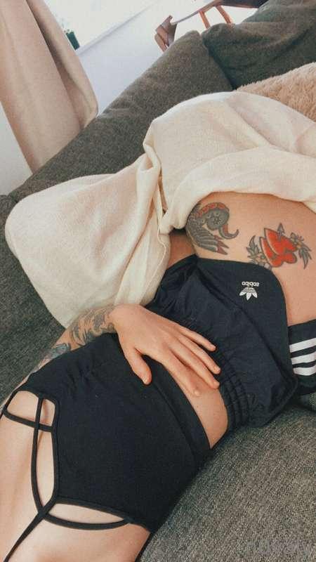Couch hangs