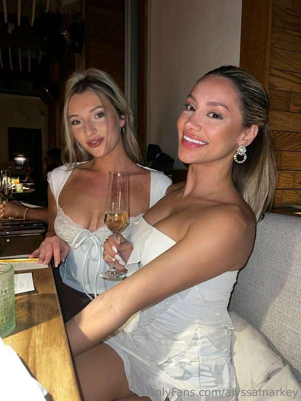 should we film something naughty or nice? ❤️ @maarebeaar