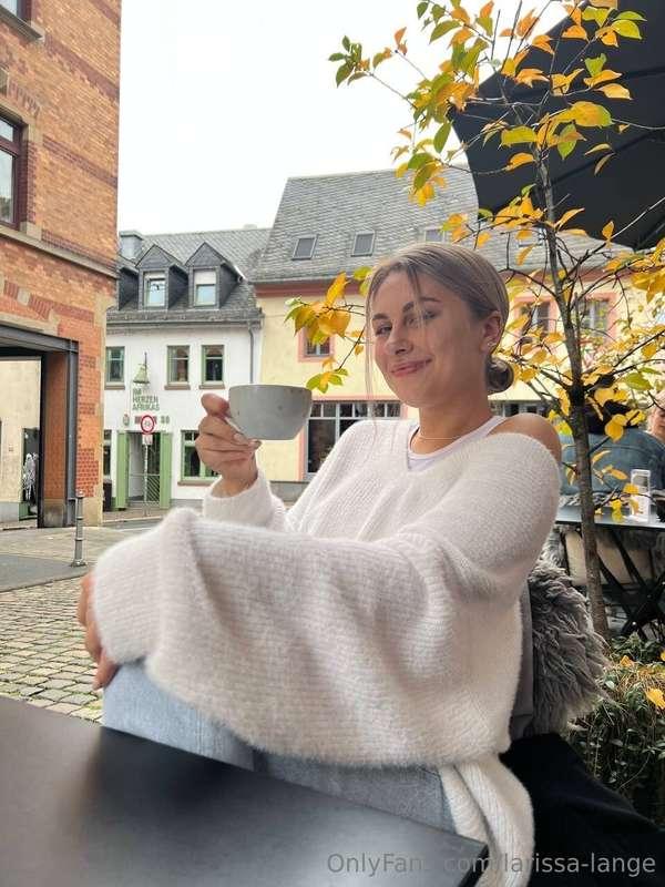 Wer möchte mit mir eine Tasse Kaffee trinken gehen? 😝