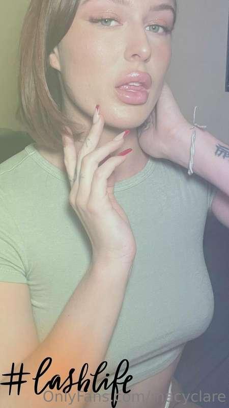 Guess what I can do really well with these big juicy lips.....